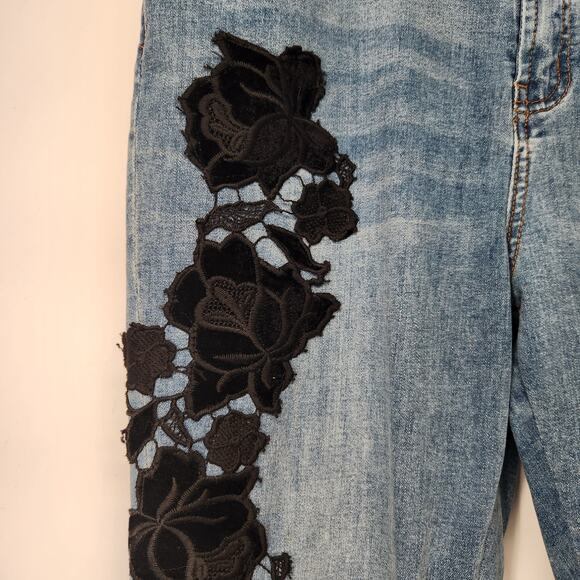 Boston Proper Blue Denim Black Lace Applique High Rise Skinny Jeans Women's 14 - Picture 7 of 9